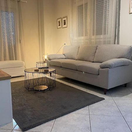 Letty'S Cozy Flat Apartment Peraía Dış mekan fotoğraf