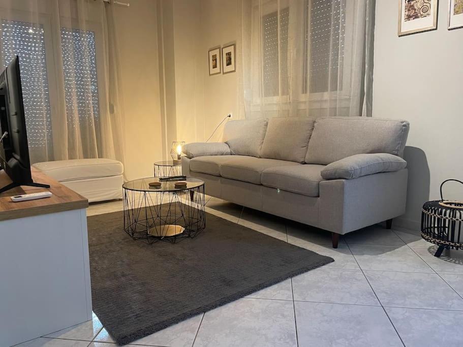 Letty'S Cozy Flat Apartment Peraía Dış mekan fotoğraf