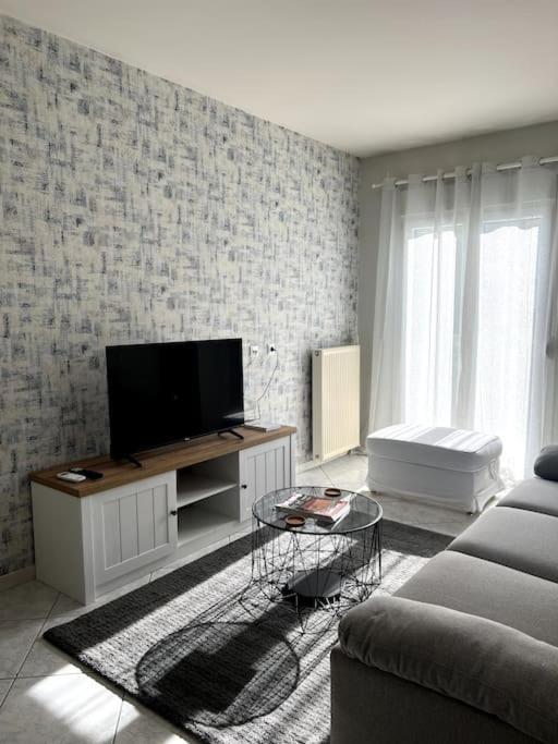 Letty'S Cozy Flat Apartment Peraía Dış mekan fotoğraf