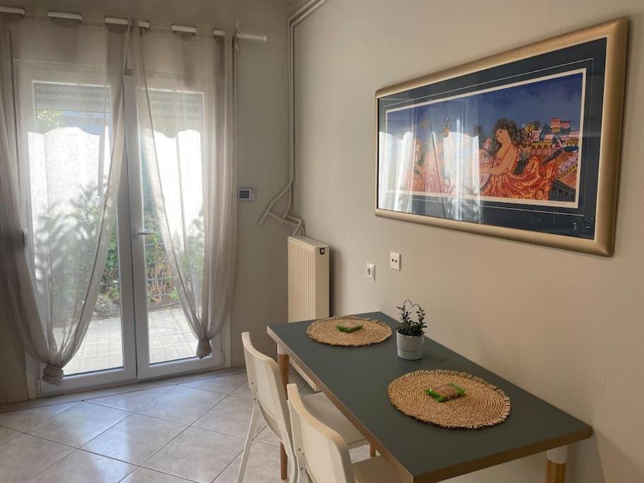 Letty'S Cozy Flat Apartment Peraía Dış mekan fotoğraf